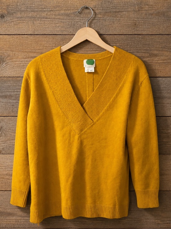 Anthropologie Sweaters - Anthropologie ladies V-Neck Sweater in Mustard